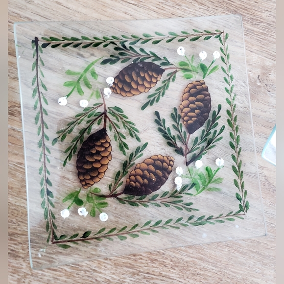 Plant Themed Decorative Glass Plates - Picture 2 of 5